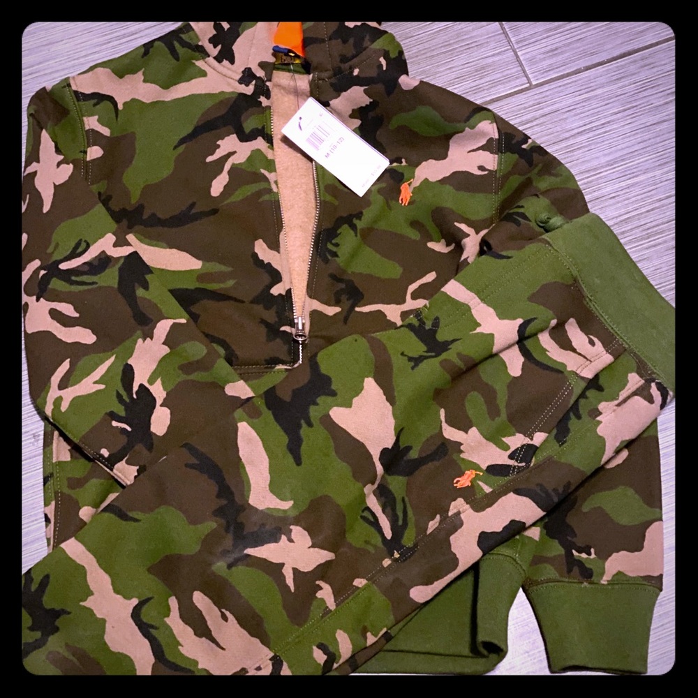 NWT Polo boys sweatsuit!  . Size 10-12